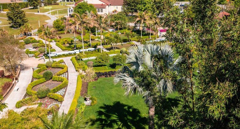 Hollis Garden